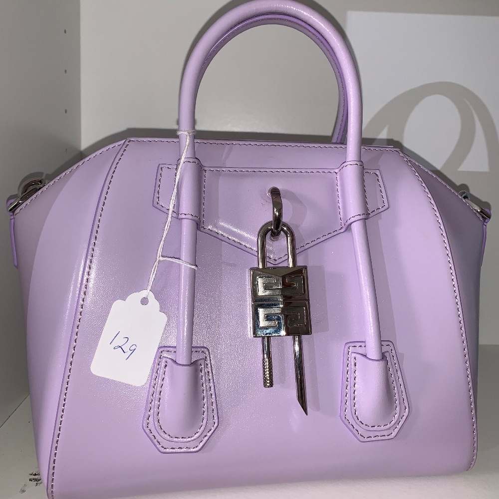 GIVENCHY PADLOCK LILAC